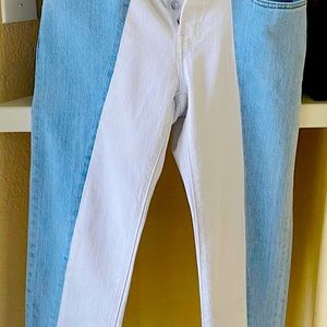 Levi 501 white and blue color block . Size 27